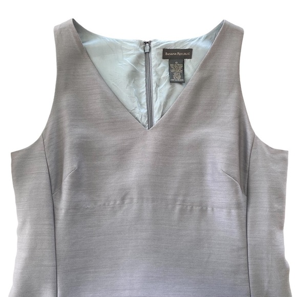 Banana Republic sleeveless midi dress with v-neckline, silk & wool blend - Picture 6 of 10